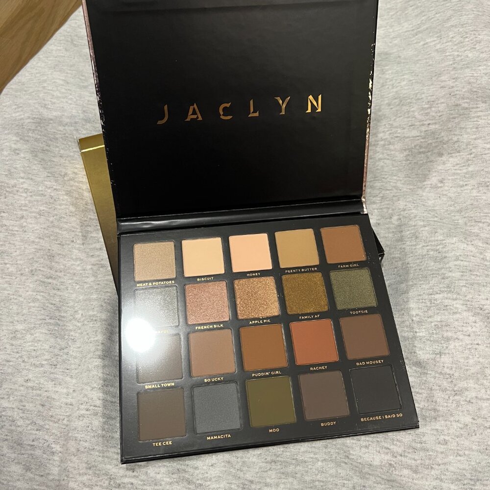 NEW! Jaclyn Cosmetics Luxe Legacy Eyeshadow Palette